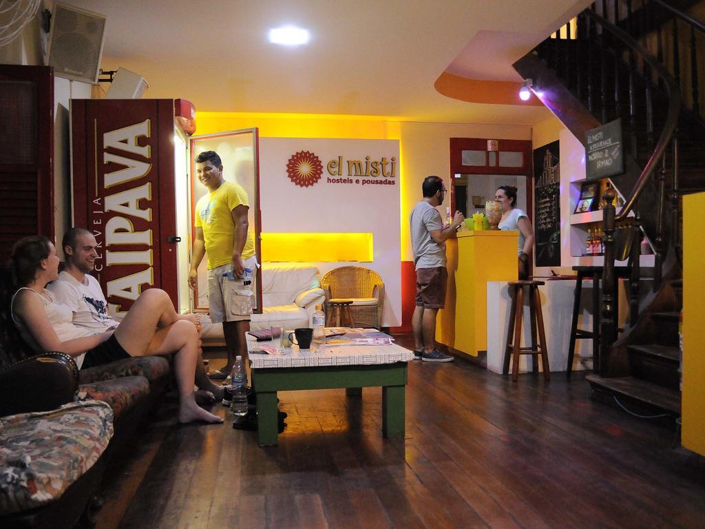 El Misti Botafogo & Hostal *